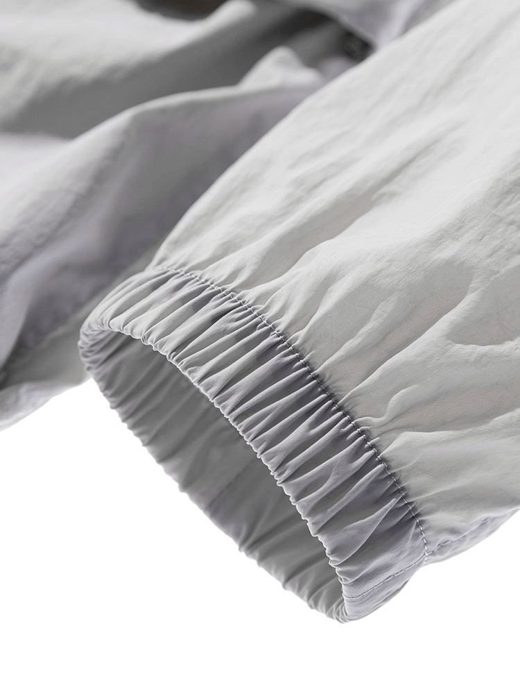 Close-up of the full-length sleeve of the Ultra-Light Multi-Pockets Windbreaker SF0895, showcasing the elastic cuff detail.